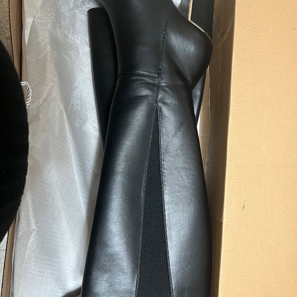 BNWB Size 8 Black knee-high boots - Picture 2 of 5